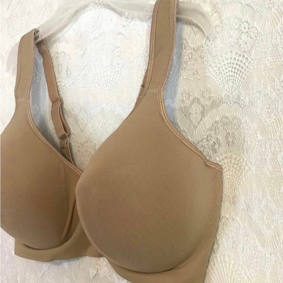 NWT Breezies Tan Underwire Comfort Strap T-Shirt Bra / 44C - Picture 4 of 9